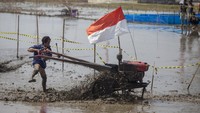 Lomba balap traktor sawah yang digelar Pemkab Indramayu itu sebagai ungkapan rasa syukur atas hasil panen sekaligus menyongsong musim tanam.  