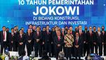 Momen Jokowi Dinobatkan Jadi Bapak Konstruksi Indonesia