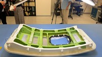 Penutup pintu ini ditampilkan sebelum sidang Dewan Keselamatan Transportasi Nasional mengenai insiden keadaan darurat penutup pintu pesawat Boeing 737 MAX 9 Alaska Airlines ALK.N yang lepas saat terbang pada bulan Januari 2024 lalu.