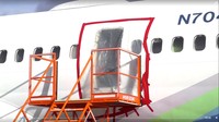 Diberitakan sebelumnya pesawat yang membawa 177 penumpang dan awak ini mengalami masalah yakni bagian badan terlepas usai beberapa menit lepas landas dari bandara Portland menuju Kota Ontario di negara bagian California.  