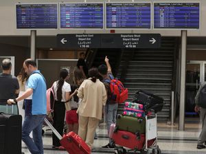 Penerbangan Rute Lebanon Terganggu Imbas Ketegangan Israel-Hizbullah