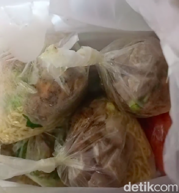 Penjual bakso dan mi ayam di Pakansari, Kabupaten Bogor, Jawa Barat (Jabar) menjadi korban order fiktif. Pihak penjual mengalami kerugian ratusan ribu rupiah. (dok Pribadi)