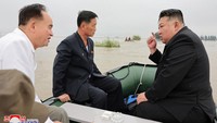 Kim Jong Un mendesak dilakukannya tindakan tegas untuk memulihkan area-area yang terdampak banjir.