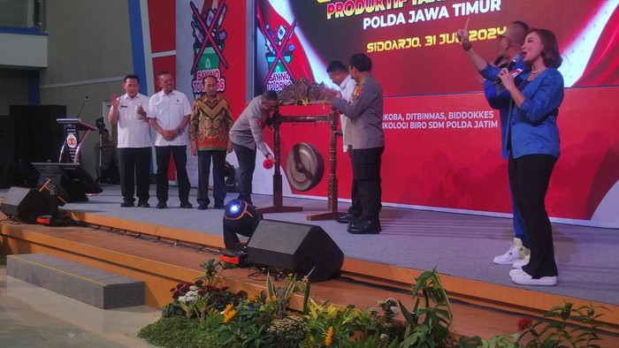 Road show sosialisasi bahaya narkoba di Sidoarjo