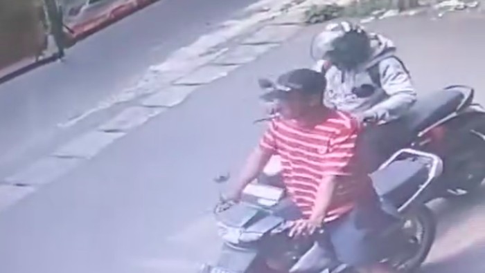 Seorang pria menjadi korban curanmor di Tangsel. Korban menyita motor pelaku. (dok Pribadi)