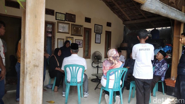 Suasana ruma duka Mama Jana