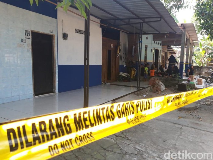 Suasana rumah duka anak inisial AHD (16) yang ditemukan meninggal di dalam kamar di Kecamatan Ngemplak, Kabupaten Boyolali, Rabu (31/7/2024) siang.