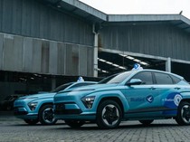 Penampakan Hyundai Kona Electric Jadi Taksi Listrik BlueBird