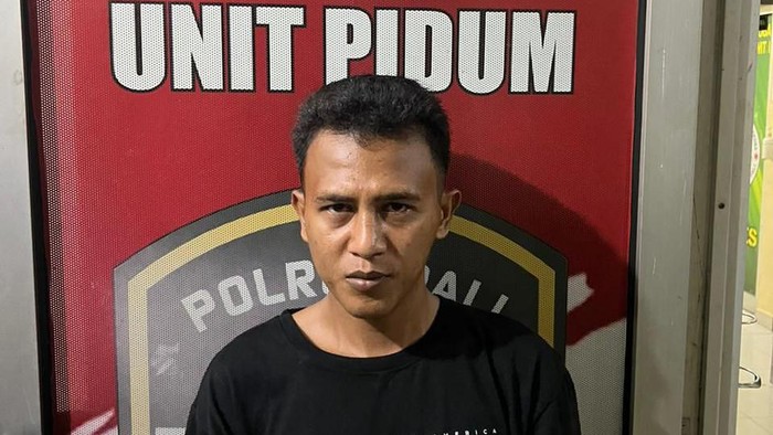 Tersangka Bimo yang tusuk penjaga keamanan proyek di PALI.