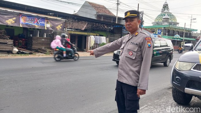 Viral kotoran manusia dibuang di Jalan Karangploso Malang
