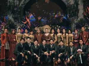 7 Inspirasi Gaya Bridesmaid dari Pernikahan Aaliyah-Thariq, Menawan Berkebaya
