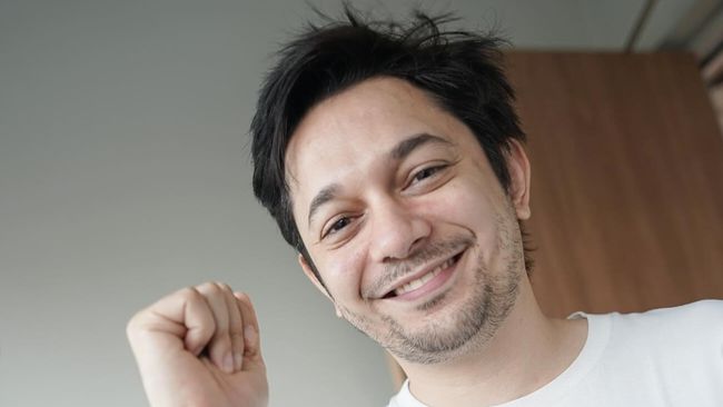 Andrew Andika