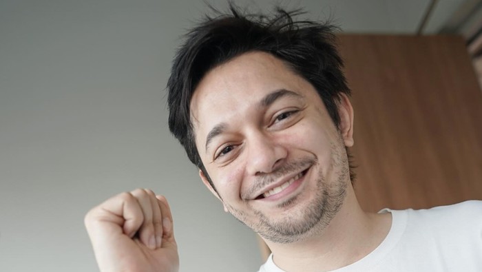 Andrew Andika