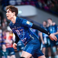 Ran Takahashi, Atlet Voli JepangRan Takahashi masih punya banyak fans yang mendukung laganya di Olimpiade Paris 2024. Pria tersebut sukses jadi perbincangan karena kemenangannya yang membawa pulang perunggu sekaligus penampilan fisiknya yang mencuri perhatian. Atlet 23 tahun berdarah Jepang, Jerman, dan Amerika Serikat itu sering disamakan dengan tokoh anime Haikyu, Shoyo Hinata.Foto: Instagram