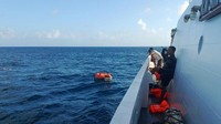 Bakamla RI berupaya untuk memastikan keselamatan seluruh penumpang dan kru kapal.