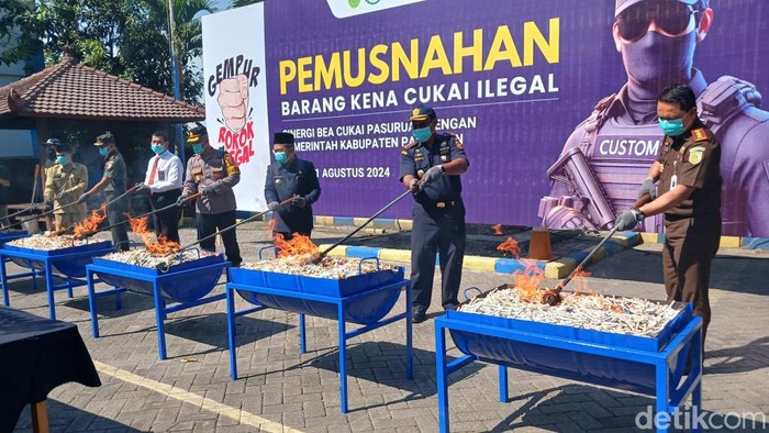 Bea Cukai Pasuruan musnahkan barang bukti ilegal