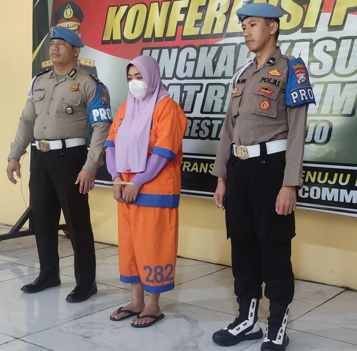 Dirut PT Araya Berlian Perkasa Sidaorjo Fatimatul Zahro