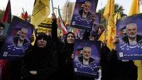 Mereka berkumpul untuk mengutuk pembunuhan pemimpin Hamas Ismail Haniyeh.  