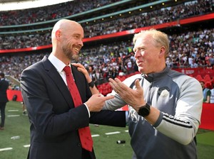 Erik ten Hag Kembali Ditinggal Asistennya