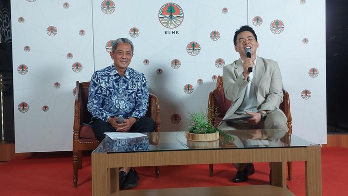 KLHK