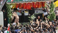 Serangan itu terjadi hanya beberapa jam setelah Israel menargetkan dan membunuh komandan tinggi Hizbullah, Fuad Shukr dalam sebuah serangan udara di ibu kota Lebanon, Beirut, yang meningkatkan kekhawatiran akan perang regional yang lebih luas.