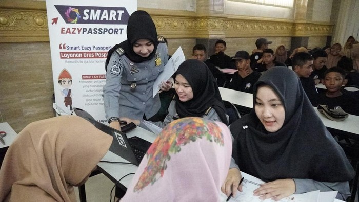 Layatan Eazy Passport oleh Kantor Imigrasi Kelas 1 khusus TPI Medan