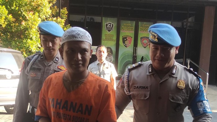 M Arif, pelaku penipuan umrah di Sidoarjo