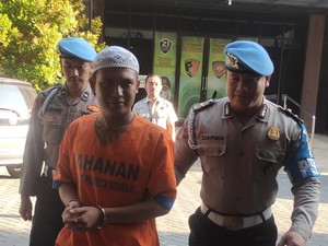 Pria Sidoarjo Tipu Jemaah Umrah Ratusan Juta Bermodus Travel Abal-abal