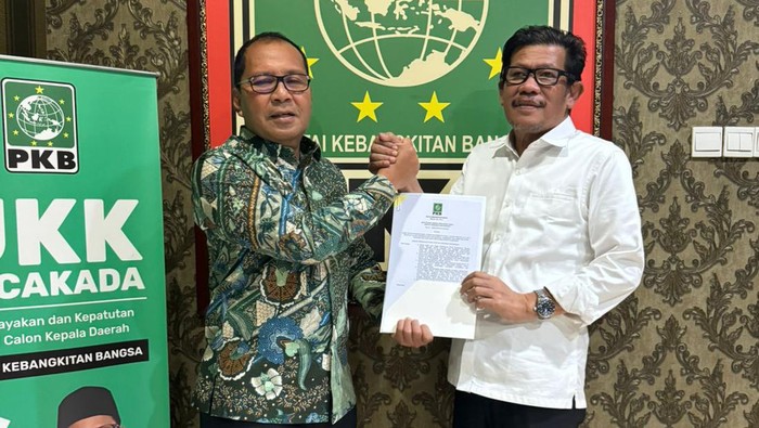 Moh Ramdhan Danny Pomanto dan Azhar Arsyad menerima rekomendasi PKB untuk Pilgub Sulsel 2024.