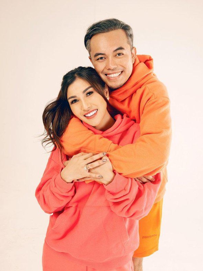 Nisya Ahmad dan Andika Rosadi Nisya Ahmad dan Andika Rosadi