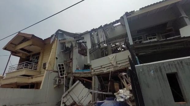 Penampakan rumah di Cengkareng, Jakarta Barat hancur akibat ledakan tabung gas,