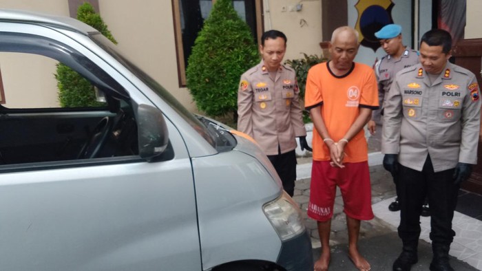 Pencuri mobil sampah pelat merah di Klaten ngaku nekat mencuri untuk jual lukisan, Kamis (1/8/2024).
