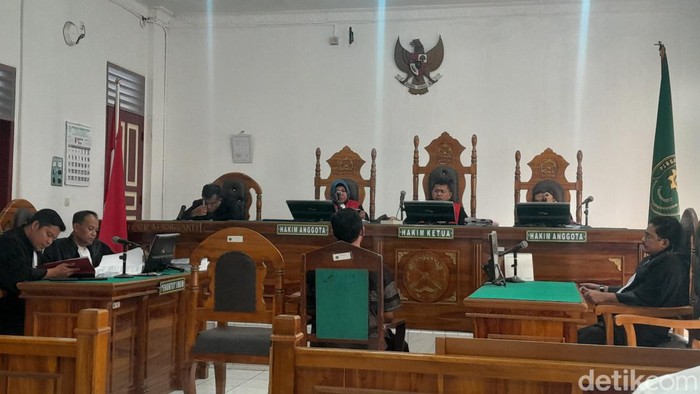 Robby Messa menjalani sidang tuntutan di Pengadilan Tipikor di PN Medan