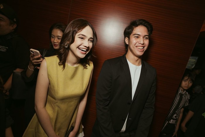 Potret Kedekatan El Rumi dan Syifa Hadju