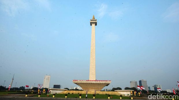 Jam operasional Monumen Nasional (Monas) hanya sampai pukul 16.00...                    </div>

                    <div class=