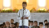 Presiden Joko Widodo (Jokowi) meminta maaf kepada seluruh masyarakat Indonesia menjelang akhir masa jabatannya. Jokowi memohon maaf atas segala kesalahan dan khilaf selama dia menjadi Presiden. Jokowi atas nama pemerintah beserta Wapres Maruf Amin meminta maaf kepada seluruh masyarakat Indonesia.