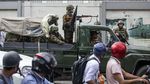 Ramai-ramai Warga Bangladesh Kenang Korban Tewas Protes Kuota PNS