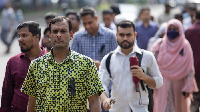 Bangladesh mengumumkan hari berkabung nasional pada hari Selasa (30/7). Hal itu untuk mengenang para korban protes reformasi kuota pegawai negeri sipil.