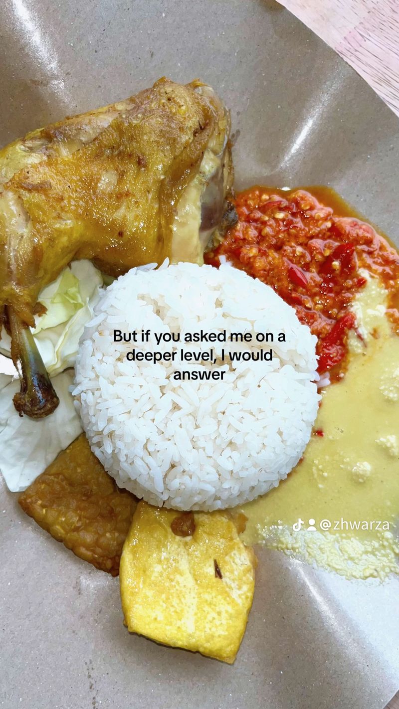 Suka Banget Ayam Gepuk Indonesia, Wanita Ini Buatkan Puisi Cinta