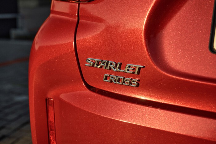 Toyota Starlet Cross Toyota Starlet Cross