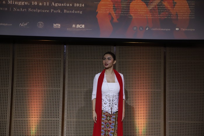 Ariel Tatum saat jumpa pers Sang Kembang Bale di Galeri Indonesia Kaya, pada Kamis (1/8/2024).