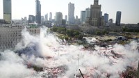 Warsawa adalah ibu kota negara Polandia modern. Sebelum Perang Dunia II, kota ini adalah pusat utama dari kehidupan dan kebudayaan Yahudi.