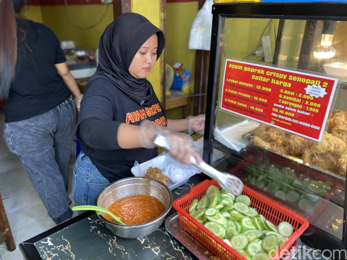 Ayam geprek crispy Senopati Ayam geprek crispy Senopati