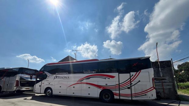 Cerita Mas Wahid bangun bisnis bus pariwisata