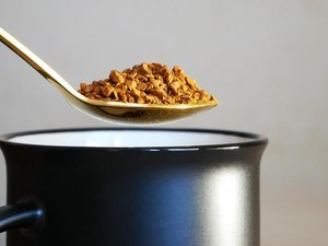 5 Efek Samping Sering Konsumsi Kopi Instan yang Perlu Diwaspadai