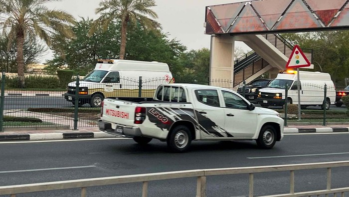 Jenazah Ismail Haniyeh Tiba di Doha Qatar untuk Dimakamkan A convoy carrying the body of assassinated Hamas chief Ismail Haniyeh moves in Doha, Qatar, August 1, 2024. REUTERS/Stringer