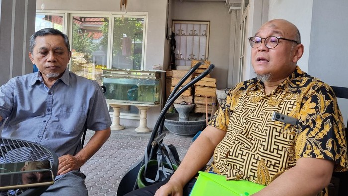Jubir RW IV, V, dan VII Komplek Perumahan Tompotika Surabaya Triawan Kustiya.