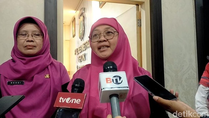 Kadisdik Kota Depok, Siti Chaerijah (Devi P/detikcom)