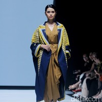 Inilah koleksi Eridani bertajuk Mae Muna di JF3 Fashion Festival 2024, bertempat di La Piazza Fashion Tent, Kelapa Gading, Jakarta [26/7/2024]. Foto: Mohammad Abduh/detikcom.