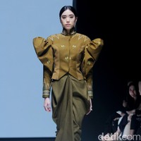 Inilah koleksi Eridani bertajuk Mae Muna di JF3 Fashion Festival 2024, bertempat di La Piazza Fashion Tent, Kelapa Gading, Jakarta [26/7/2024]. Foto: Mohammad Abduh/detikcom.